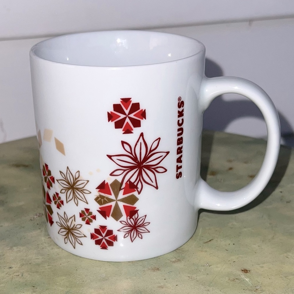 Starbucks Holiday Poinsettia Flower and Snowflakes Christmas Coffee Mug …